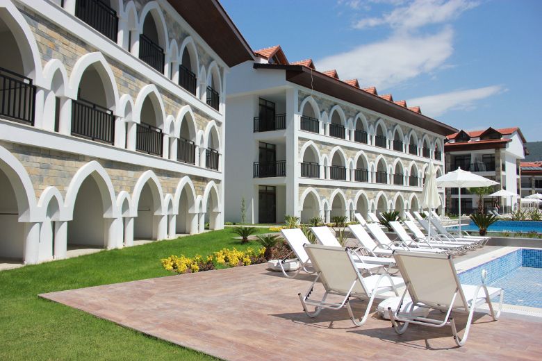 Ramada Resort Akbuk - 11