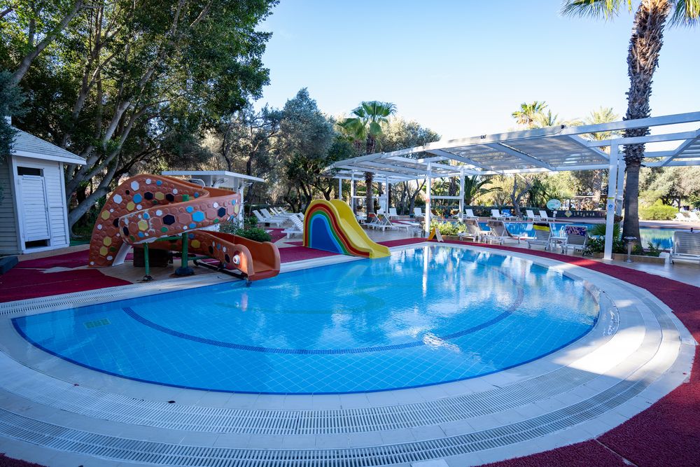 Zeniya Latanya Park Resort - 8