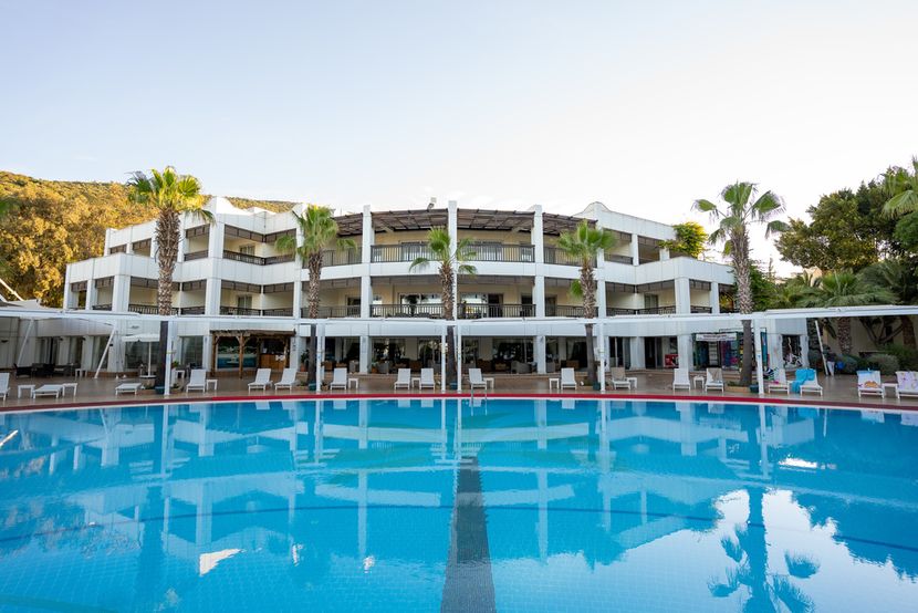 Zeniya Latanya Park Resort - 6