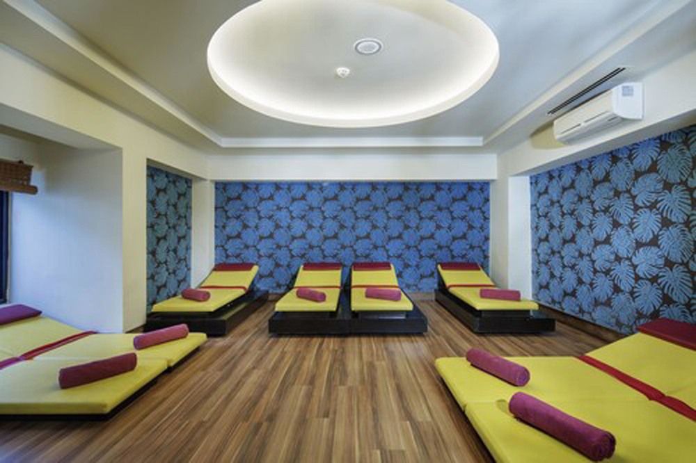 Green Bay Resort & Spa - 31