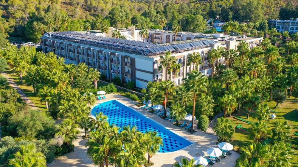 Green Bay Resort & Spa - 7