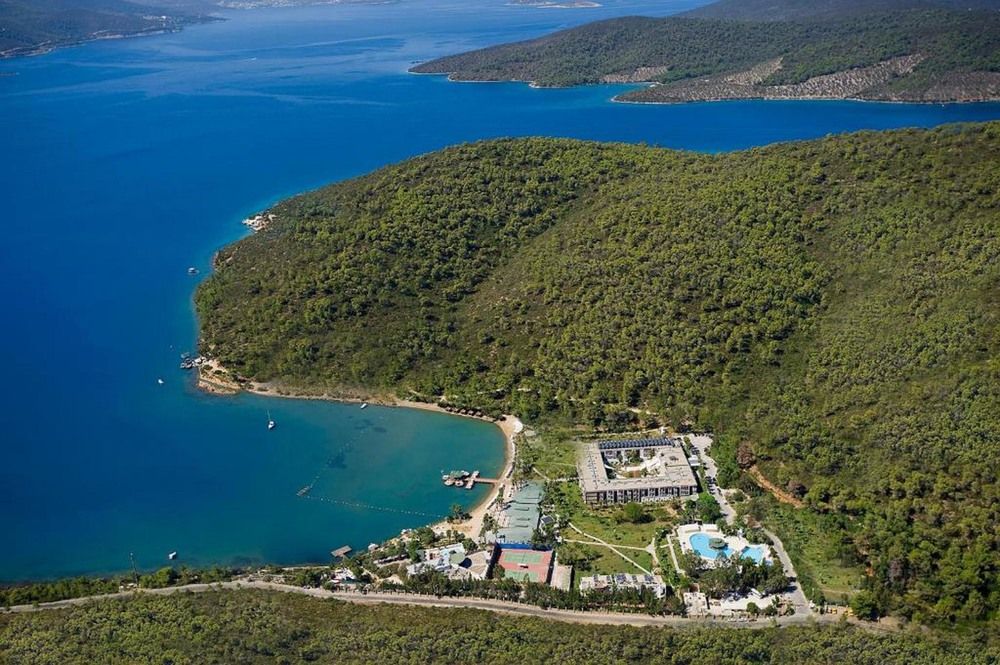 Green Bay Resort & Spa - 1