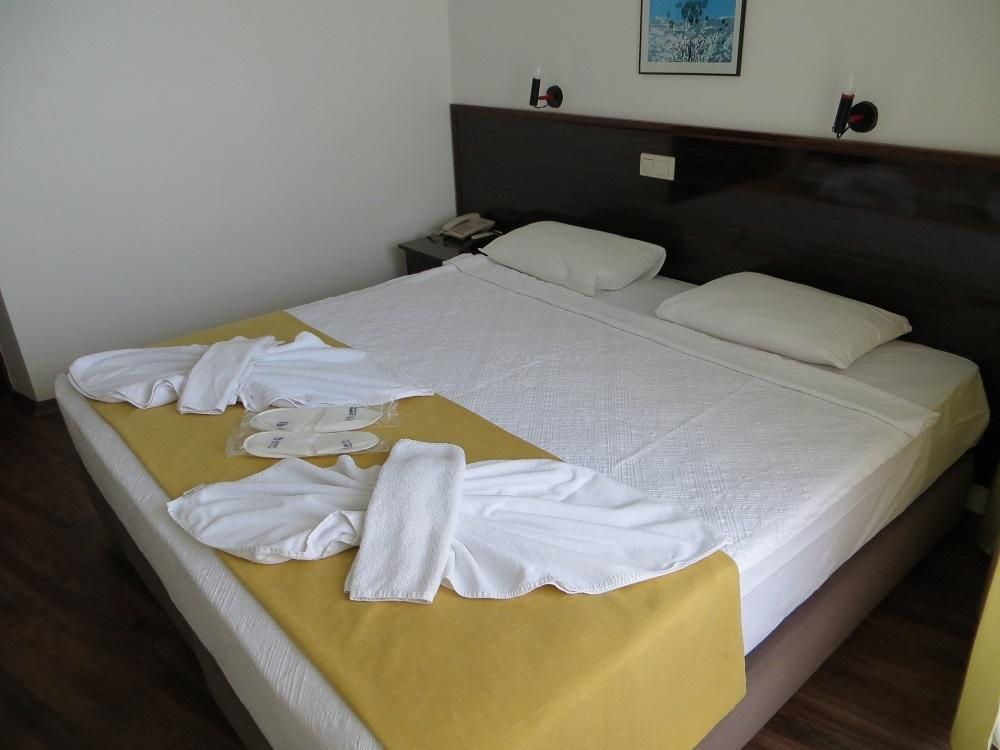 Sunday Beach Hotel - 30