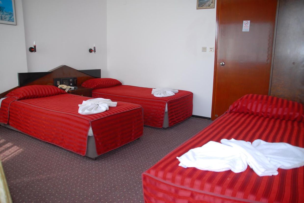 Sunday Beach Hotel - 25