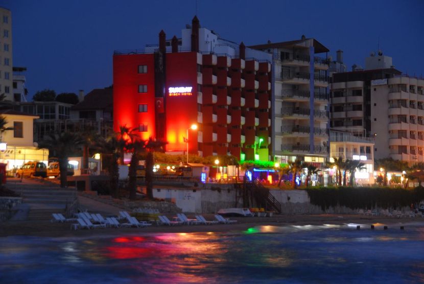 Sunday Beach Hotel - 5