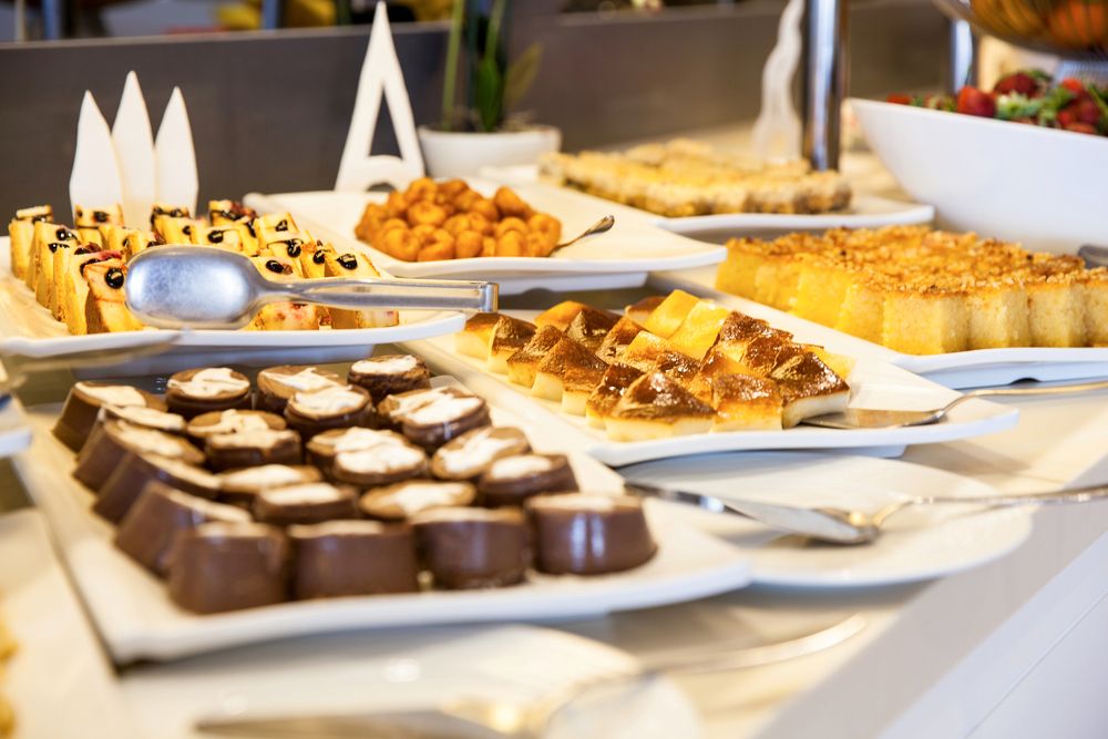 Bellazure Hotel - 14