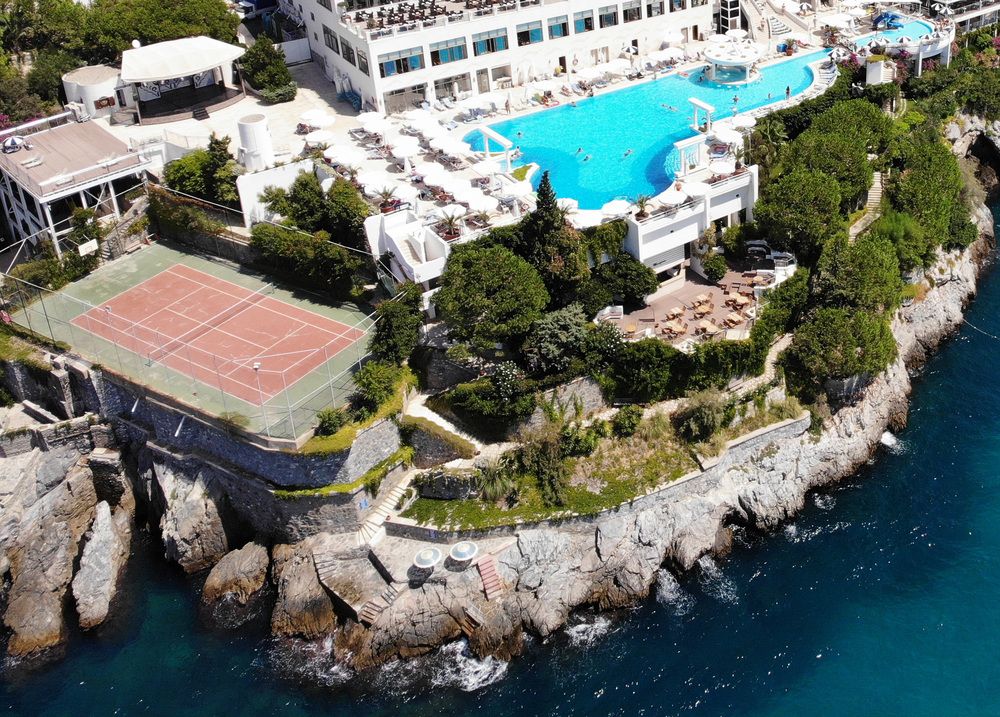 Korumar Hotel Deluxe - 4