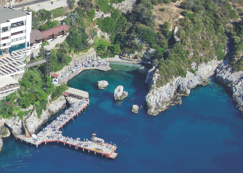 Korumar Hotel Deluxe - 3