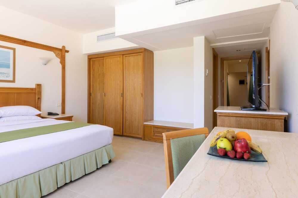 HURGHADA LONG BEACH RESORT - 215