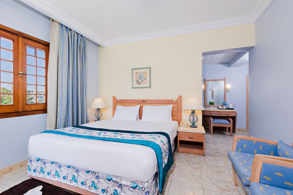 ROYAL LAGOONS RESORT & AQUA PARK - 25