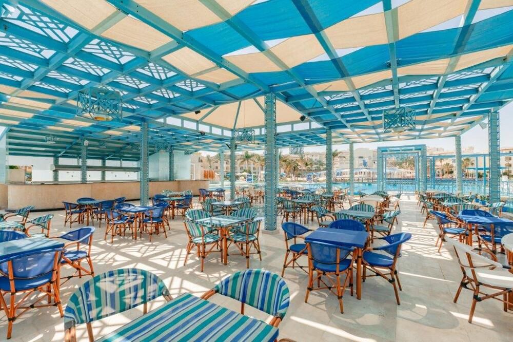 ROYAL LAGOONS RESORT & AQUA PARK - 19