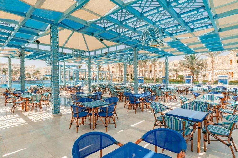 ROYAL LAGOONS RESORT & AQUA PARK - 18