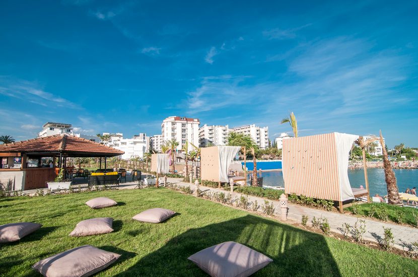 Kolibri Hotel - 1