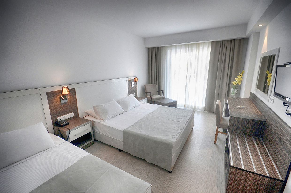 Club Shark Hotel - 13