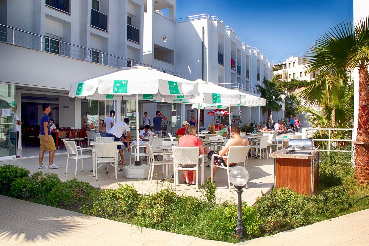 Club Shark Hotel - 10