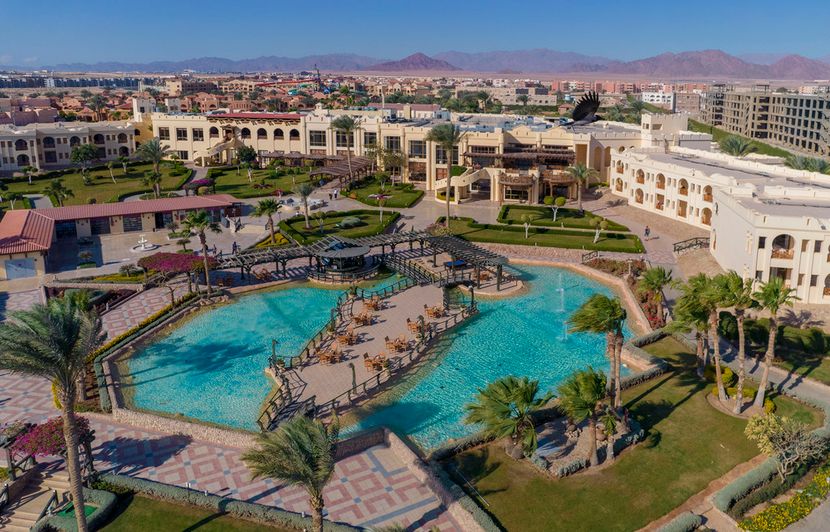 CHARMILLION CLUB RESORT  - 2