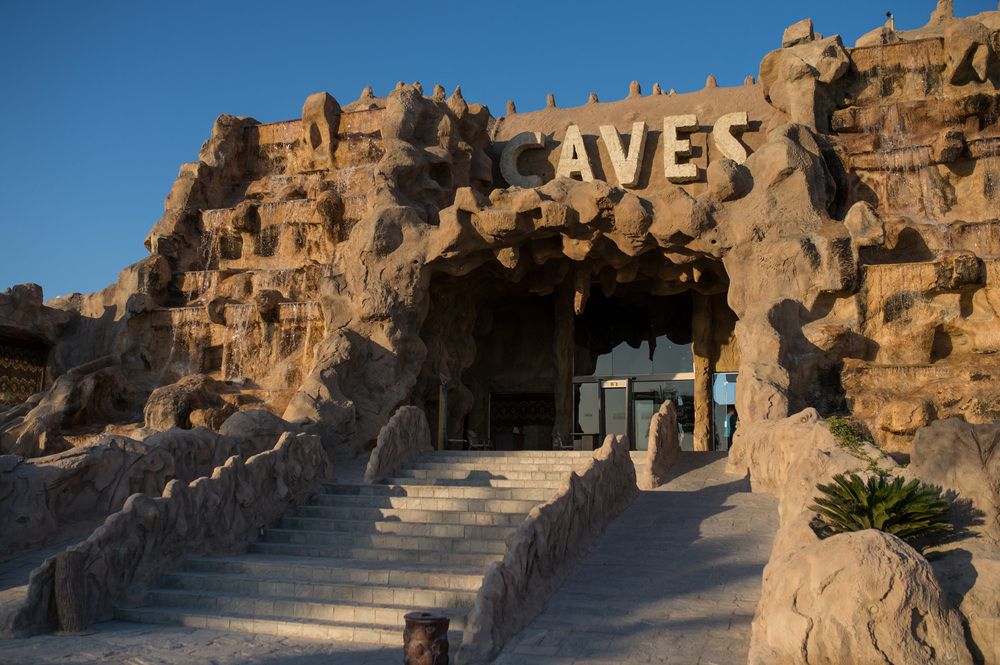 CAVES BEACH RESORT (only adults 16+) - 12