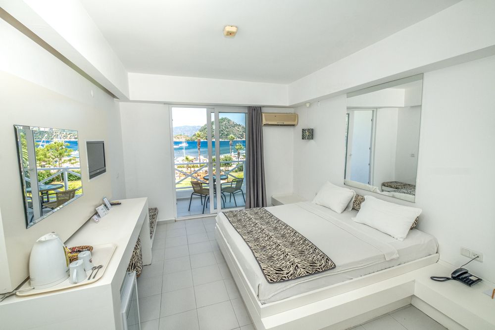 Casa Blanca Beach Hotel (only adults 12+) - 1