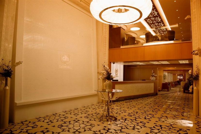 Dark Hill Hotel - 2