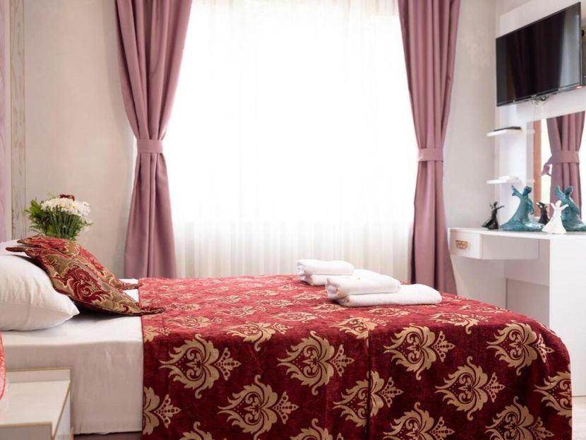 Zanadu Hotel - 1