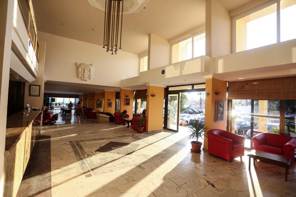 Tuntas Beach Hotel - 8