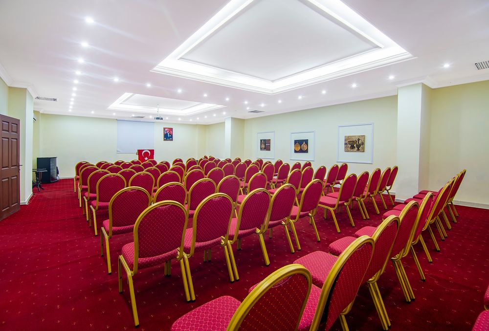 Kleopatra Royal Palm Hotel - 37