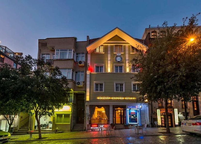 Istanbul Holiday Hotel - 1