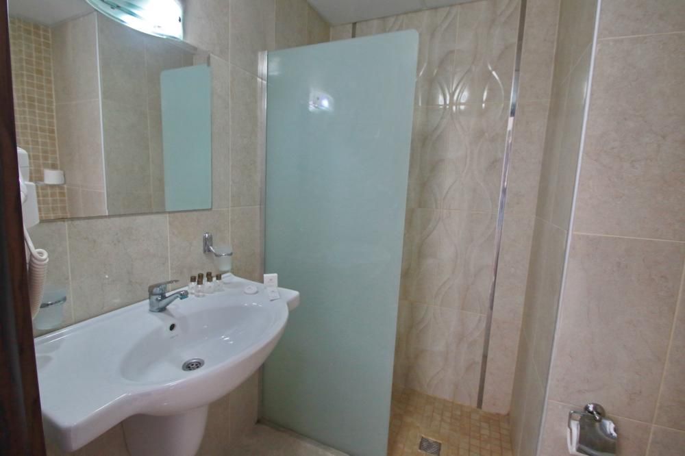 Arora Hotel - 15