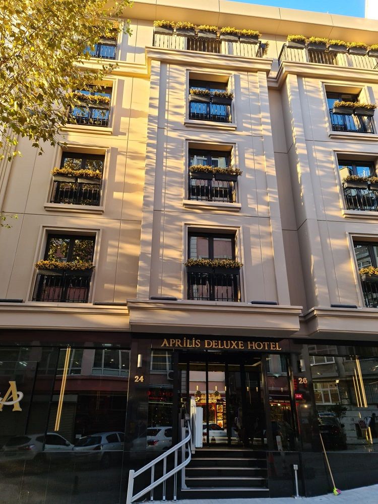 Aprilis Deluxe Hotel - 4