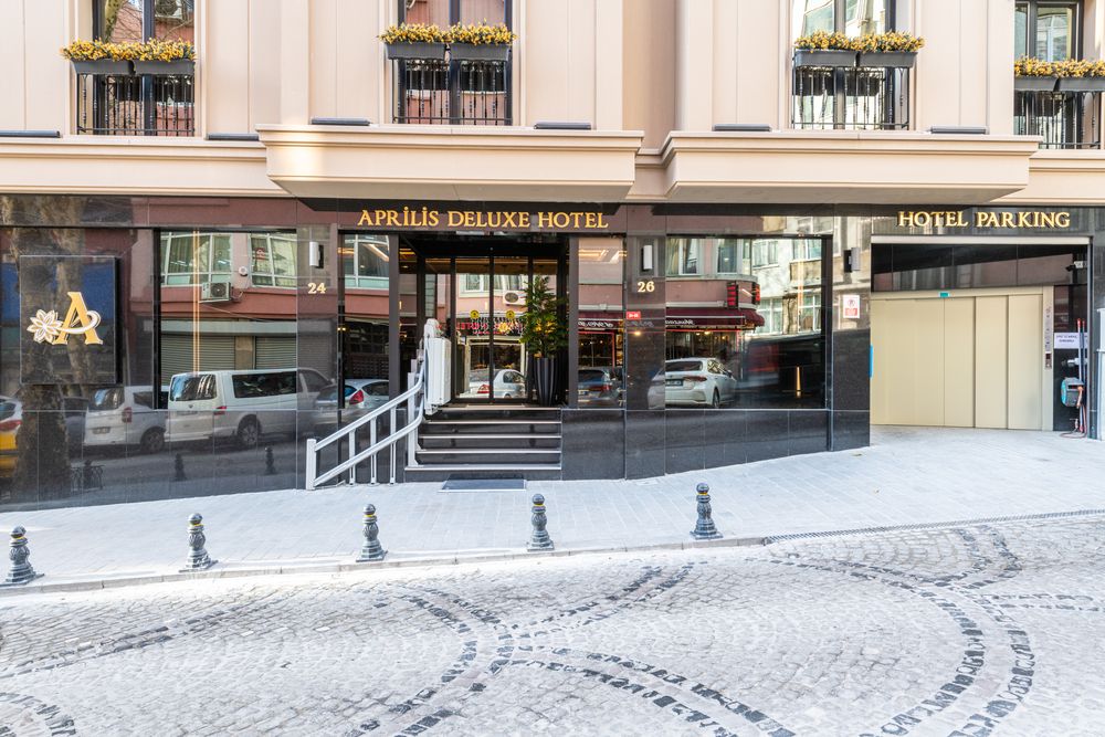 Aprilis Deluxe Hotel - 3