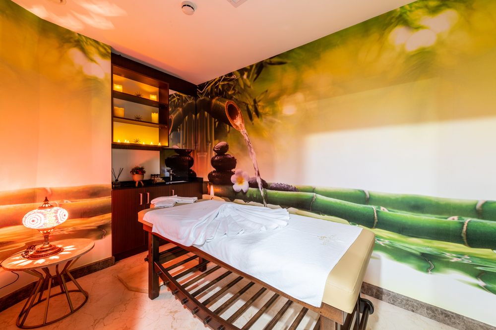 Aprilis Deluxe Hotel - 32