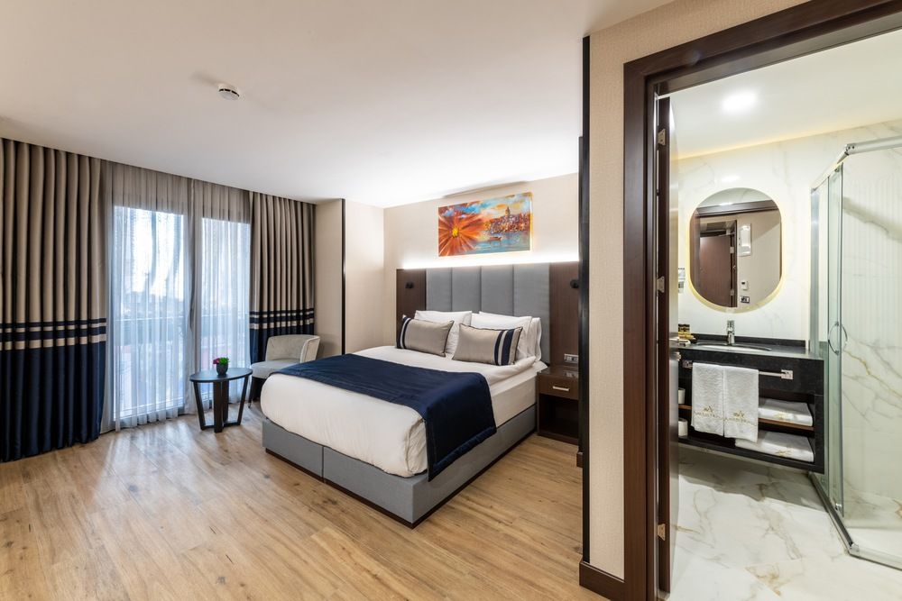 Aprilis Deluxe Hotel - 41