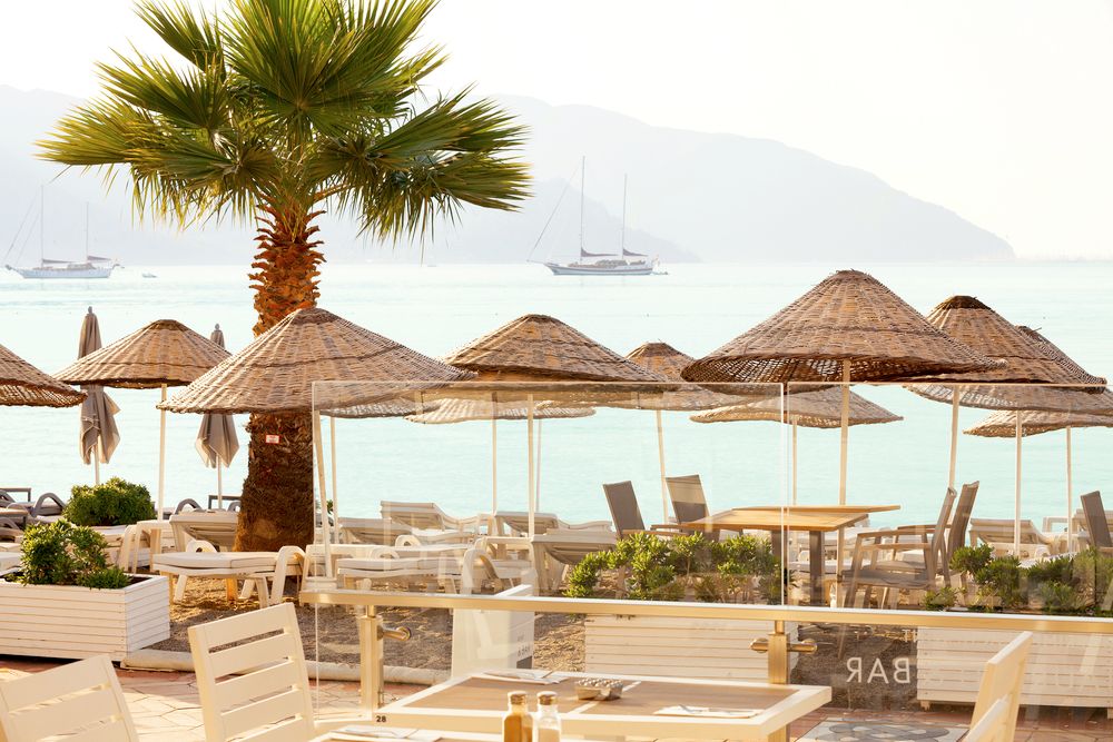 The Beach Front Hotel (only adults 16+) - 8