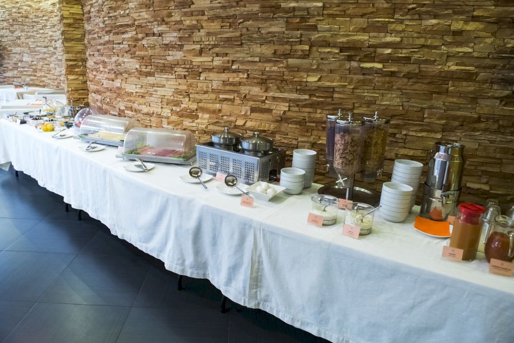 МИРА ОТЕЛЬ, гостиница - 11