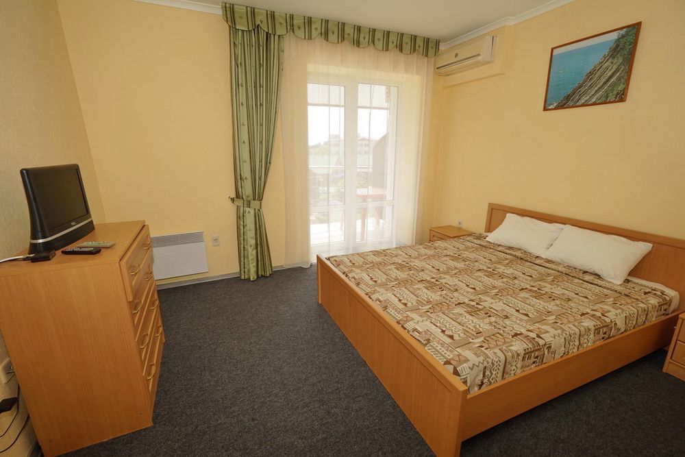 СОЛНЕЧНЫЙ, коттедж - 6