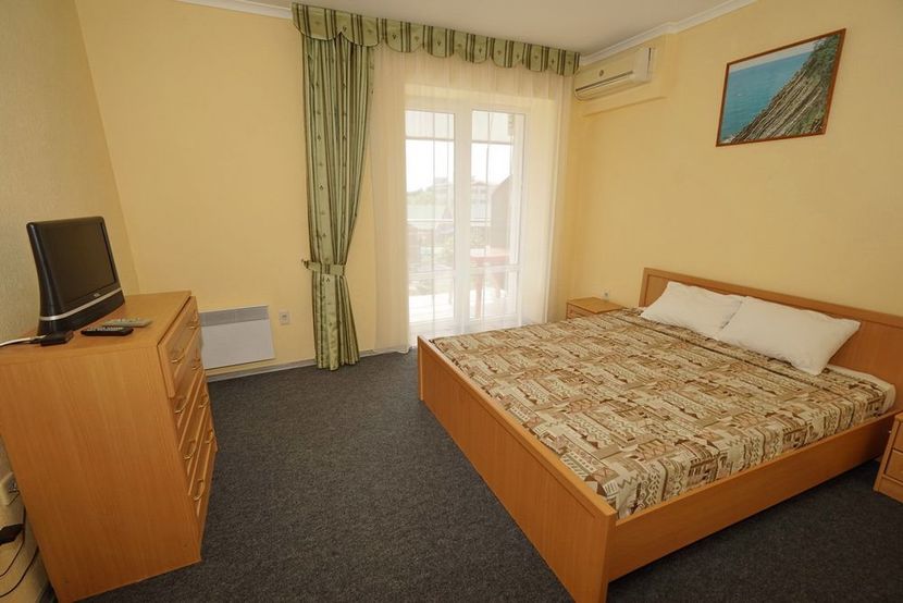 СОЛНЕЧНЫЙ, коттедж - 6