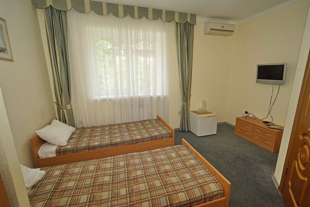 СОЛНЕЧНЫЙ, коттедж - 2