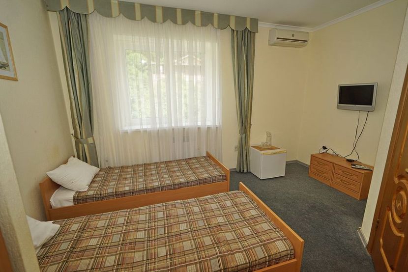 СОЛНЕЧНЫЙ, коттедж - 2