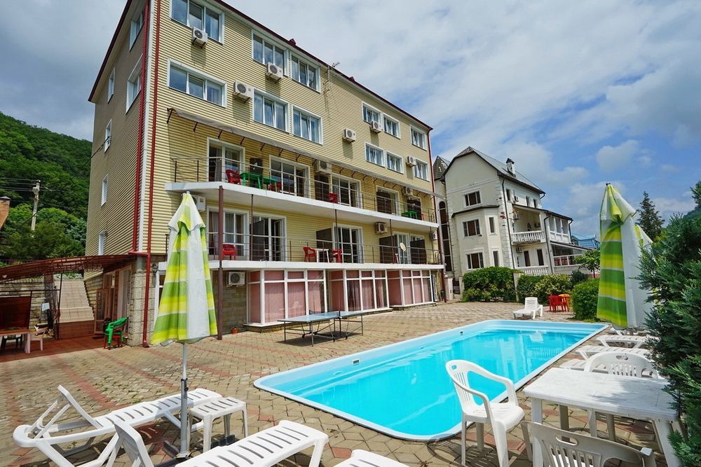 СОЛНЕЧНЫЙ, коттедж - 1