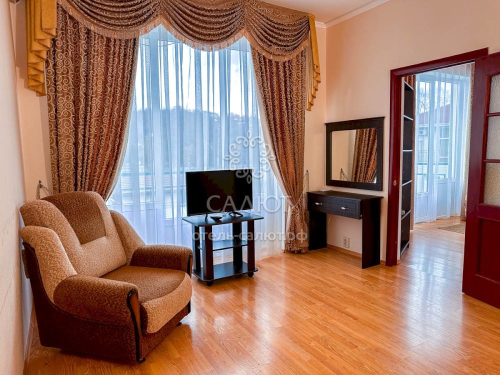 САЛЮТ, гостиничный комплекс - 36