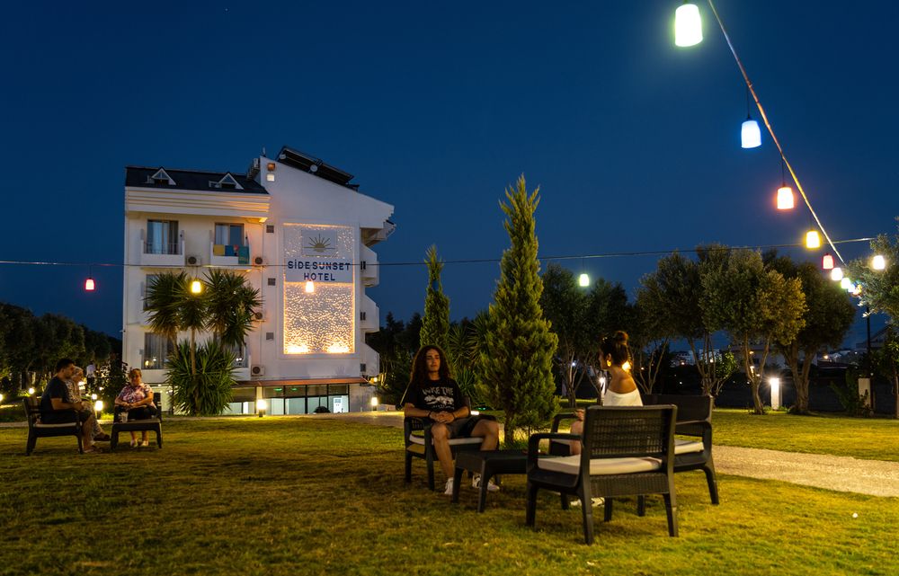 Azalia Garden Side - 14