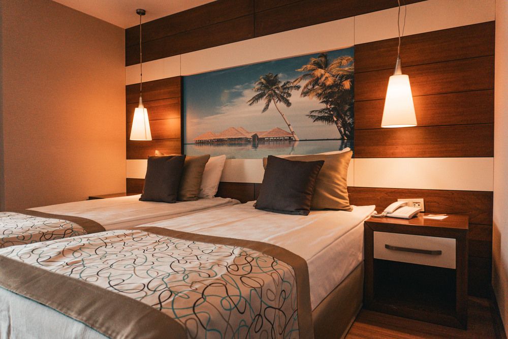 Adella Side Hotel - 60