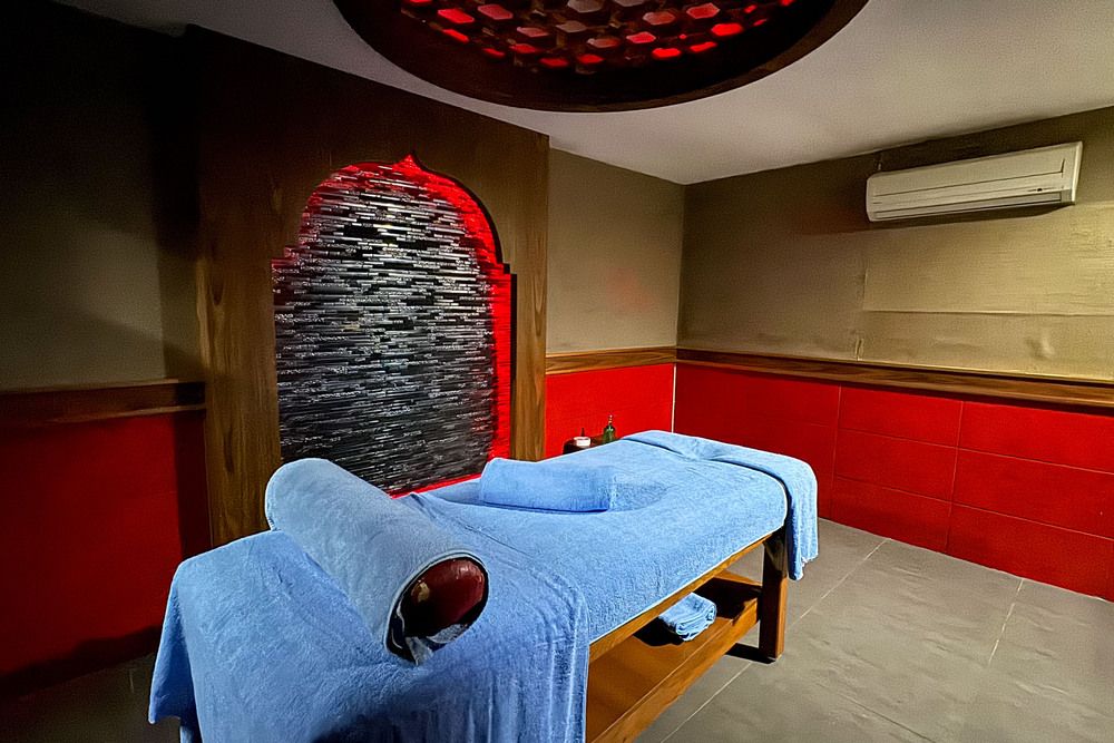 Adella Side Hotel - 49