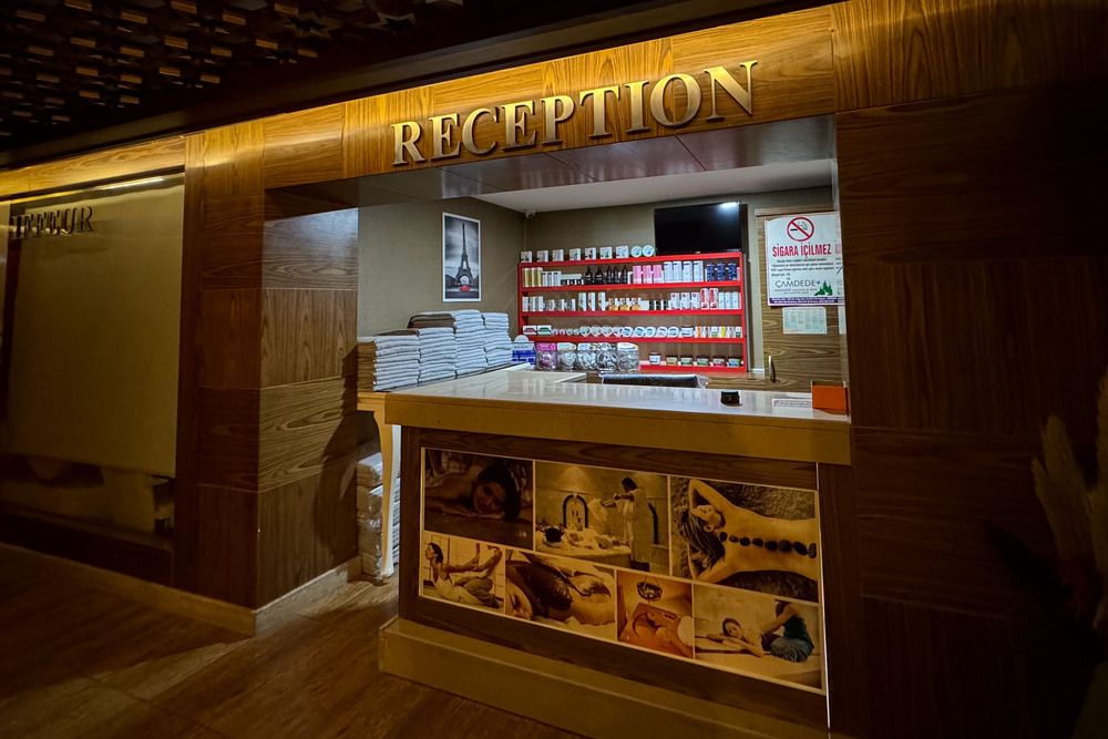 Adella Side Hotel - 45