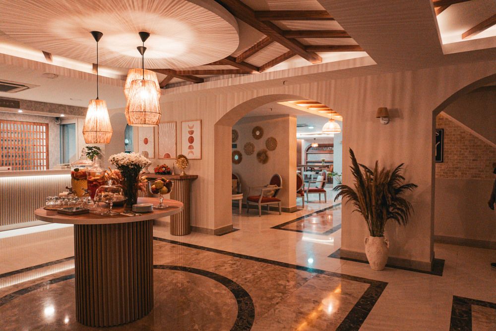 Adella Side Hotel - 30