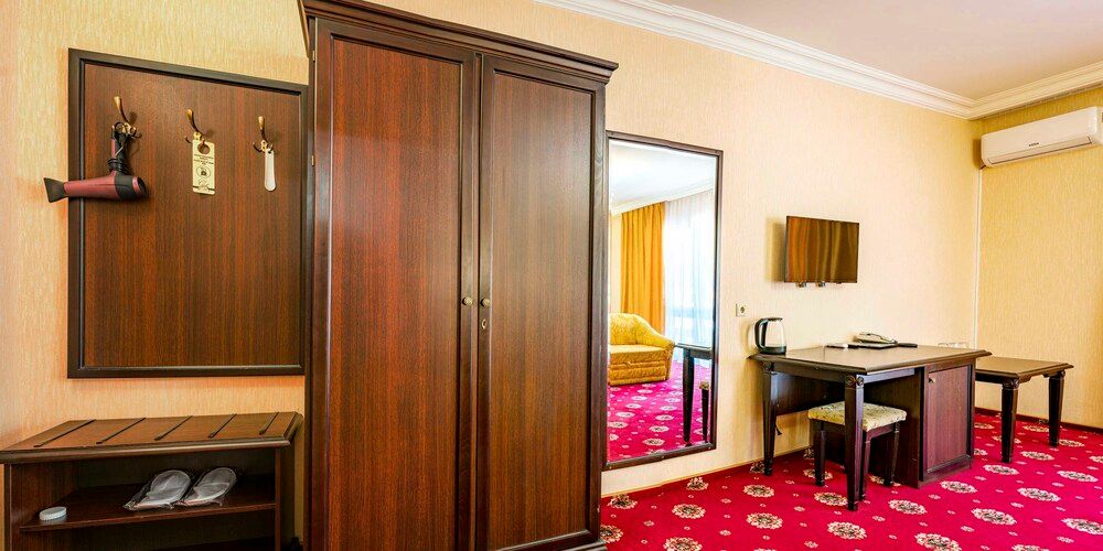 ГАЛА ПЛАЗА, гостевой дом - 24