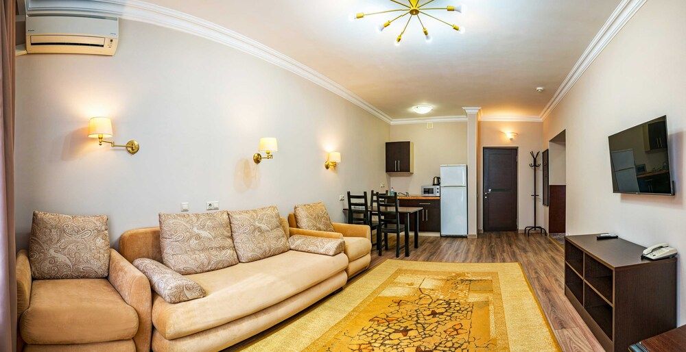 ГАЛА ПЛАЗА, гостевой дом - 35