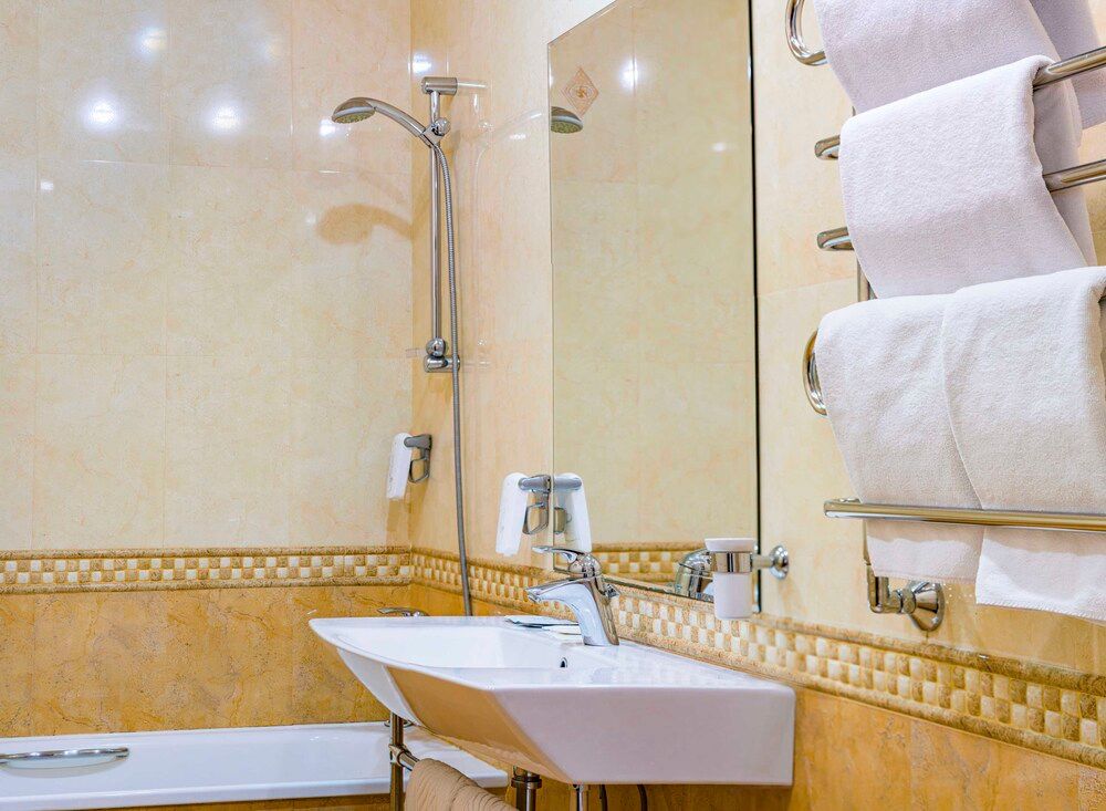 ГАЛА ПЛАЗА, гостевой дом - 40