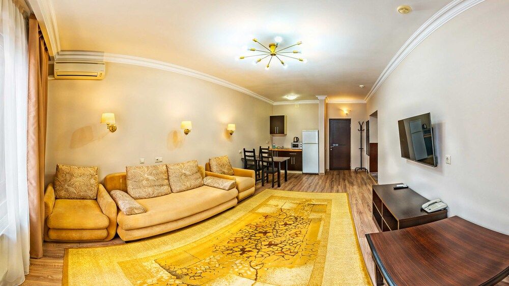 ГАЛА ПЛАЗА, гостевой дом - 34