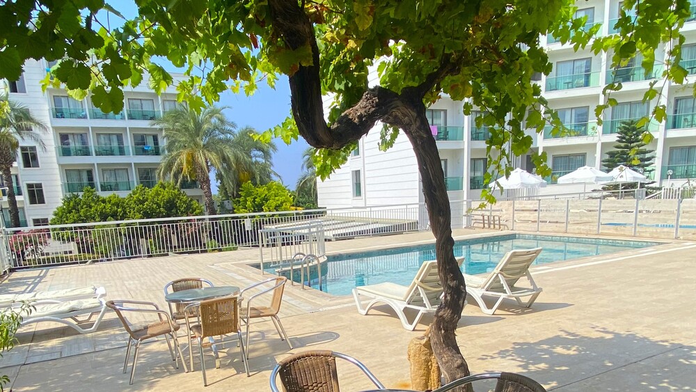 Prima Hotel - 4